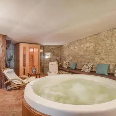 Romantic Home In Comano Ms With Sauna