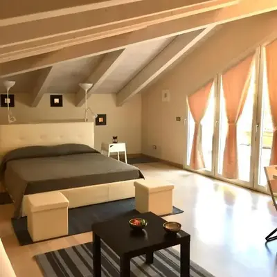 RESIDENZA VIRGILIANA SUITE con terrazza-Centro Storico