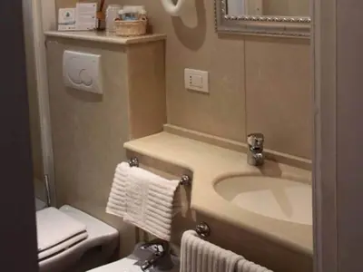Bagno di Hotel Ancora Riviera