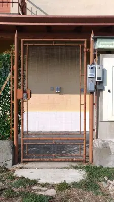 Planimetria di intero appartamento con giardino e colazione Dario