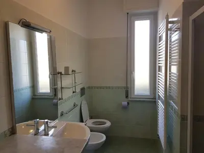 Bagno di Appartamento Azalea