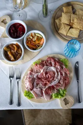 Cibo presso l'hotel o nelle vicinanze