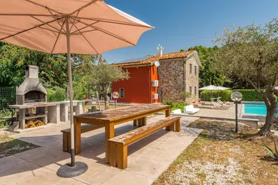 Piscina di Villa Emozione o nelle vicinanze