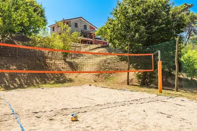 Attività di tennis o squash presso la villa o nelle vicinanze