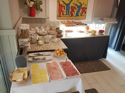 Cibo presso l'hotel o nelle vicinanze