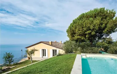 Paesaggio naturale nelle vicinanze della casa vacanze