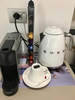 Set per la preparazione di tè e caffè presso Piccolo Principe Affittacamere