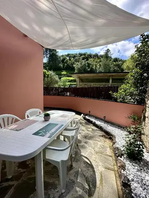 Giardino di Terrace & Parking - Holiday Home near Fegina Beach