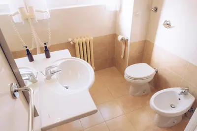 Bagno di UniHo Hostel