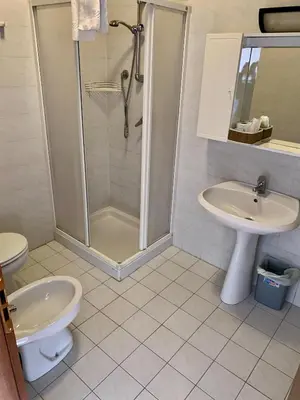 Bagno di Hotel Riviera Ristorante La Briciola