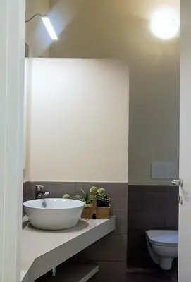 Bagno di Bilocale vicino Stazione CIR 00015