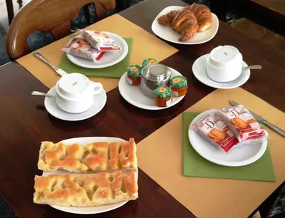 Cibo presso l'hotel o nelle vicinanze