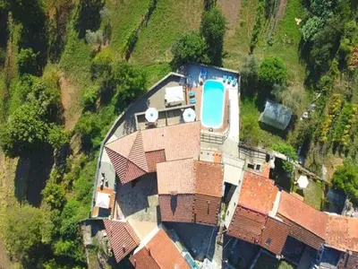Piscina di Flat with heated hot tub and shared pool o nelle vicinanze