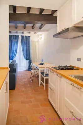 Cucina o angolo cottura di FuoriPorta Affitti Brevi - Residenza New Dalmazia 6