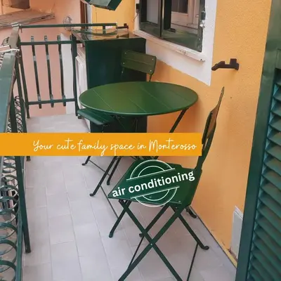 Ristorante o altro punto ristoro di Picabon Quiet Apartment with AC & Balcony