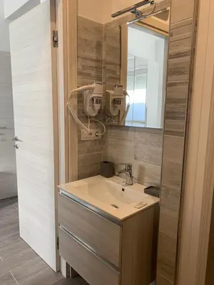 Bagno di Affittacamere Vallesanta