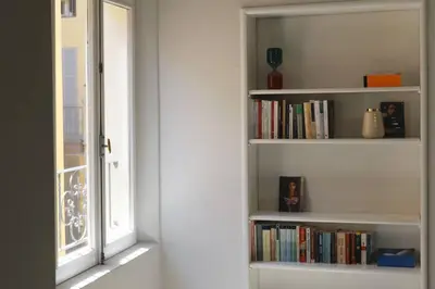 Biblioteca nell'appartamento