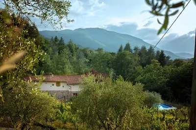 Paesaggio naturale nelle vicinanze della villa