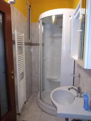 Bagno di Appartamento Azalea