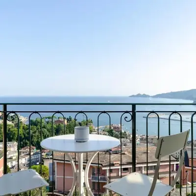 JOIVY Spectacular Sea View Apt for 5 with Terrace
