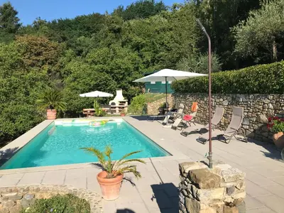 Piscina di CASA DELLA LUCE private pool o nelle vicinanze