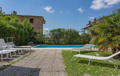 Piscina di Villa Maria o nelle vicinanze