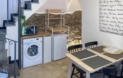 Cucina o angolo cottura di Cozy Apartment In Moneglia With Kitchen