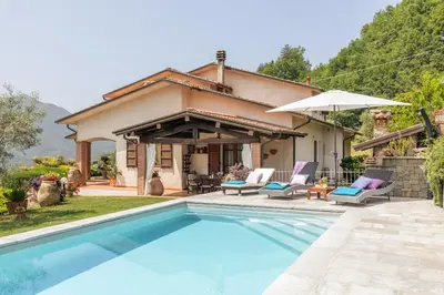 Piscina di VILLA COSTANZA 6, Emma Villas o nelle vicinanze
