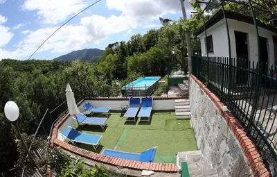 Piscina di Villa Maremonti - con 3 piscine o nelle vicinanze