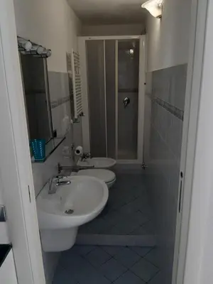 Bagno di Appartamento Il giardino