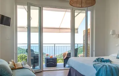 Letto o letti in una camera di Beautiful Apartment In Moneglia