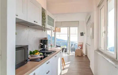 Cucina o angolo cottura di Amazing Apartment In Moneglia With Wifi