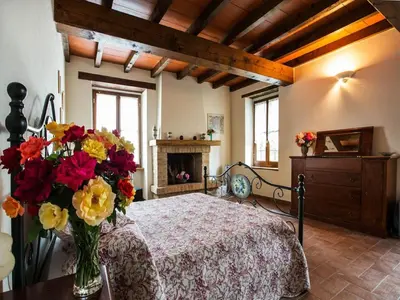 Letto o letti in una camera di Sunny holiday home with swimming pool