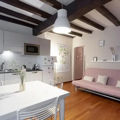Rua Freda Apartments