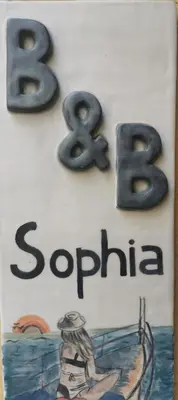 Certificato, attestato, insegna o altro documento esposto da Sophia's Loft