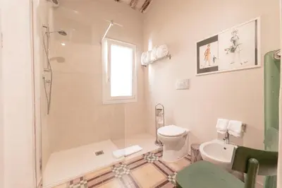 Bagno di casa sangiacomo quattro