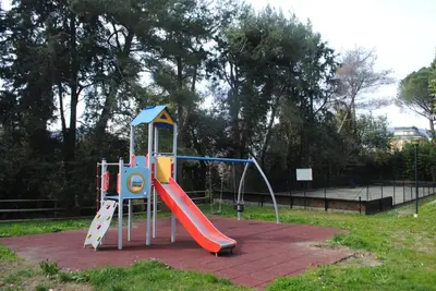 Area giochi per bambini di RAGGIO DI SOLE - pool, tennis, parking, sea view & relax