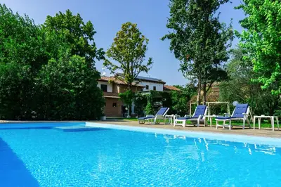 Piscina di Ca' Ross o nelle vicinanze