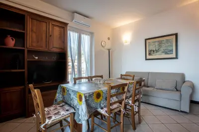 Area soggiorno di 162 - La Veranda Sull'Acqua, Fronte e Vista Mare Riva Trigoso, POSTO AUTO PRIVATO