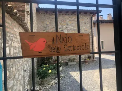 Certificato, attestato, insegna o altro documento esposto da Il nido dello scricciolo