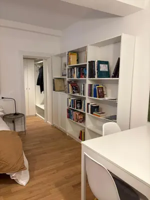 Biblioteca nell'appartamento