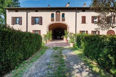 Giardino di GuestHost - Splendido apt con piscina e parking a Colorno