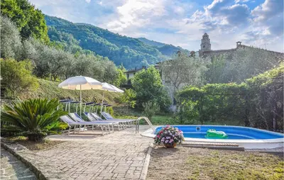 Piscina di Cozy Home In Castagnetoli o nelle vicinanze