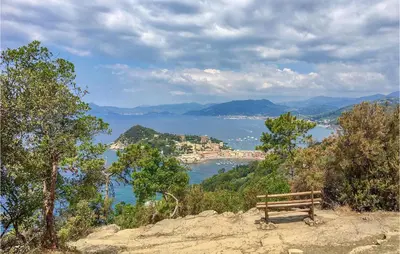 Paesaggio naturale nelle vicinanze della casa vacanze