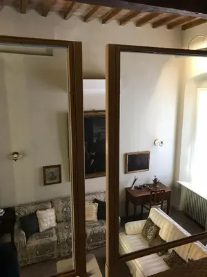 Area soggiorno di Luigi in Palazzo Bianchi