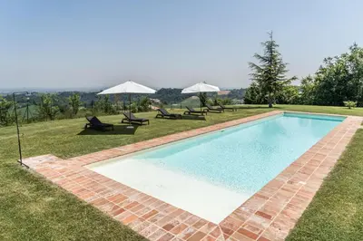 Piscina di Villa Ca de Poi - Tabiano Castle Country Villas o nelle vicinanze