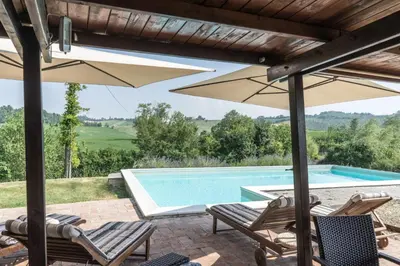 Piscina di Villa Manganina - Tabiano Castle Country Villas o nelle vicinanze