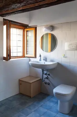 Bagno di Ostello Artemista Ass. Ostelli Lombardia