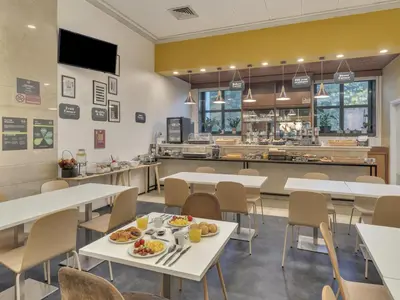 Cibo presso l'hotel o nelle vicinanze