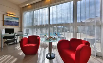 TV o dispositivi per l'intrattenimento presso Best Western Plus Hotel Farnese